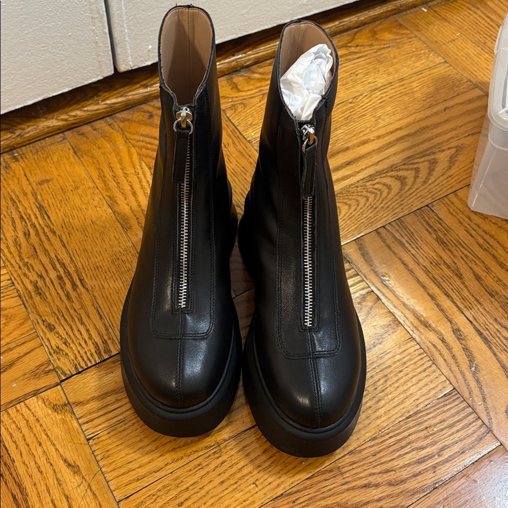 NEW Steve Madden Jones Black Leather Boot - Picture 7 of 9